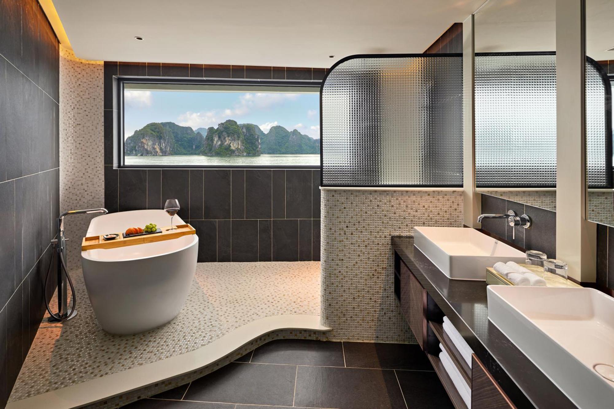 Grand Pioneers Halong Bay Cruise 2 Hotell Ha Long Exteriör bild